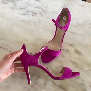 Kate & Mel hot pink suede heels
